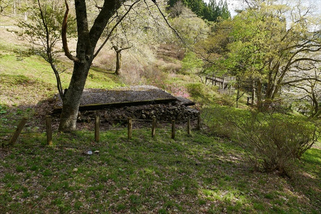 長走風穴館