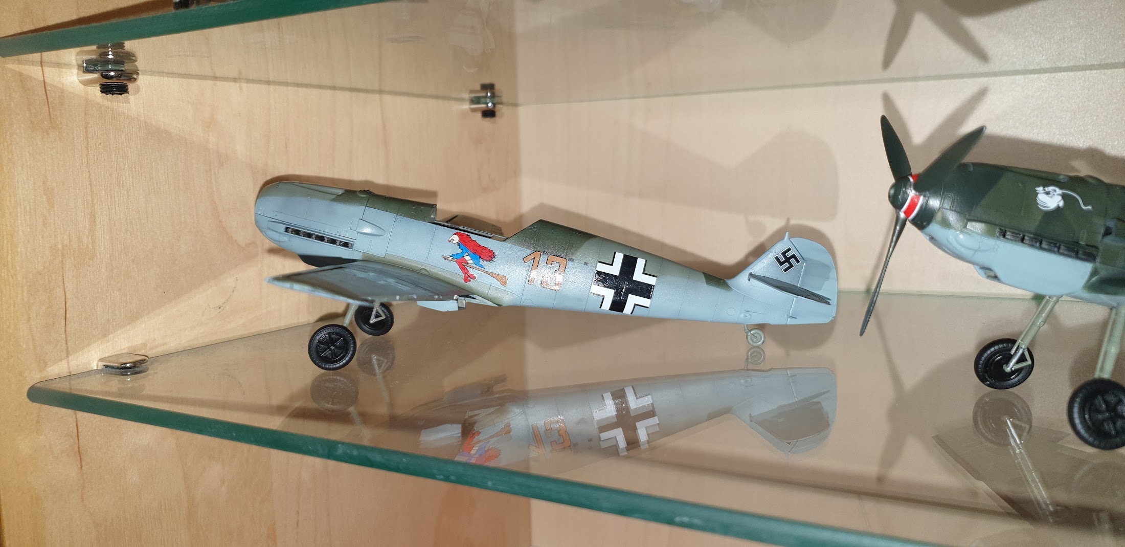 Messerschmitt Bf 109 E-1 Eduard 1:48/ Bf 109 D-1 Academy 1:48 AMWts8AKtCgY4t80NjsdNZMDGGa5K7yBd_aC9XpHvz2si8tHwOSCjHi_5dr_MylCBSvOrQfgzZzbV_sGyWM_tbozBnZD9P2z8HMJg7UCYdly5C0ZXAtYqJ6E1xXBdpIhhn1nPUZIkMF8jjk42vGp7PIFwPPP=w2200-h1069-no?authuser=0