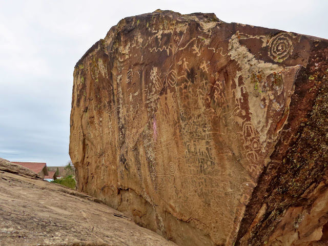 Petroglyph boulder