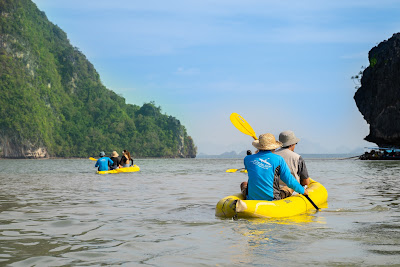 Start paddling with your personal guide around the island