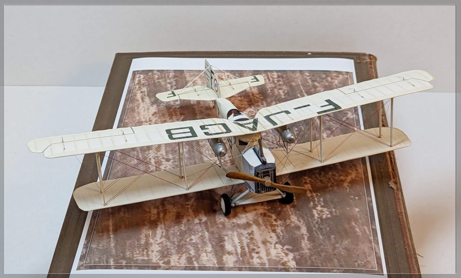 Scratch: Breguet 14T "Salon" Compagnie des messageries aériennes "by air classique" 1/48 AMWts8AzfyeC7QmFnIJhLXe38s97FcQzvWFJlzflbXuleSfMMyadNP8Ds8uEIWqphbtnChlr9o9Ks7UeGWucTQMYSWmz5epGNU-85OHCR7FzKGVBIaeIeRtZQl9-IXhCGb4HgCbFKP5cU5Zzsgtfn-homIh5=w1789-h1080-no?authuser=3