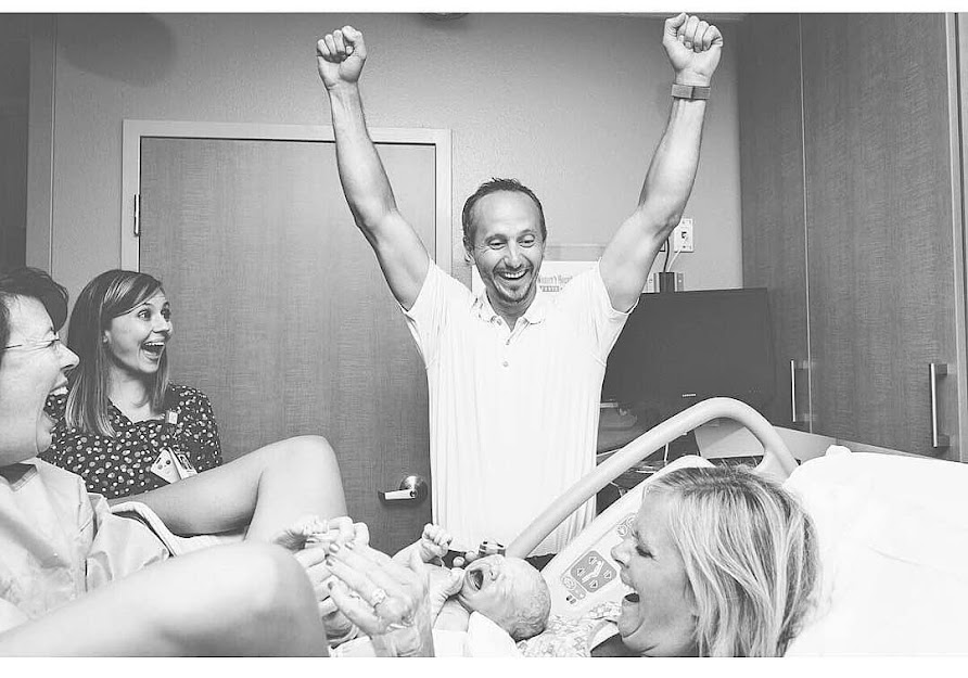 Dads' Emotional Reaction to His Wife Giving Birth