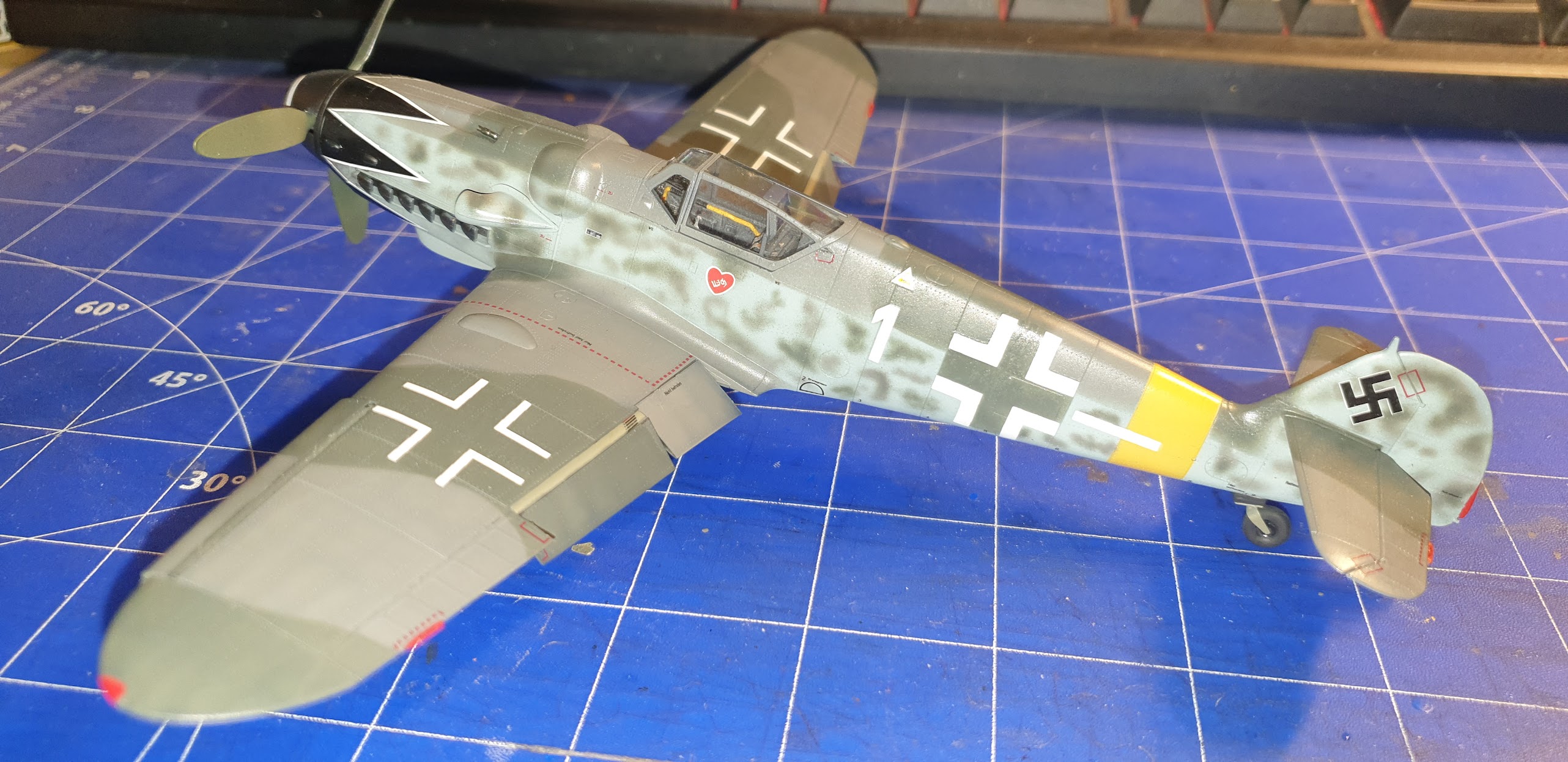 Messerschmitt Bf 109 E-1 Eduard 1:48/ Bf 109 D-1 Academy 1:48 - Sida 3 AMWts8C5a-1J4VtVbzgoaRE7RJB1D0POUc6CaFRuqL0kXr3k620FPXUkfRWzNwQZQsrn2vmVayldjx47FJIn8LCDVucrLQT7yO_Ig3AZvRrKxGhqFjF_DpHJqLOJzK-wahwfoG2-Nm2eGm4siWT9z3_TmmSF=w2564-h1246-no?authuser=0