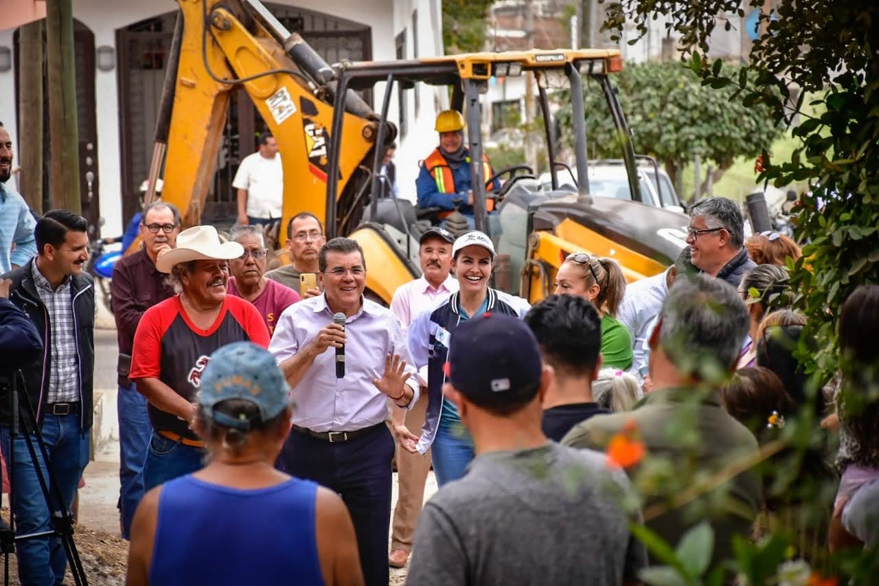 Inicia obra de pavimentación del Callejón México en la colonia Díaz Ordaz
