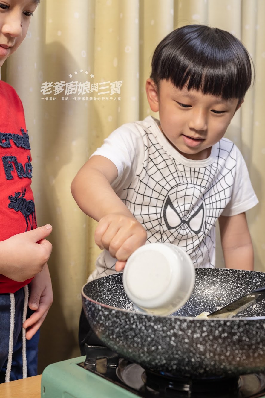 今天我也要跟上流行！快跟上老爹的進口洋芋片推薦！來開箱從國外熱燒回來的Bonilla a la Vista西班牙油漆桶馬鈴薯片！