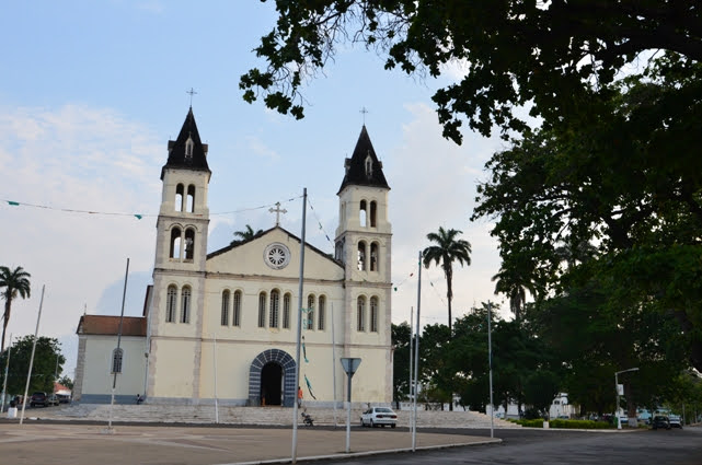     Sé Catedral / Melhores coisas para fazer em São Tomé