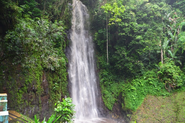 Cascata São Nicolau - O que fazer em São Tomé e Príncipe: A região Centro de São Tomé