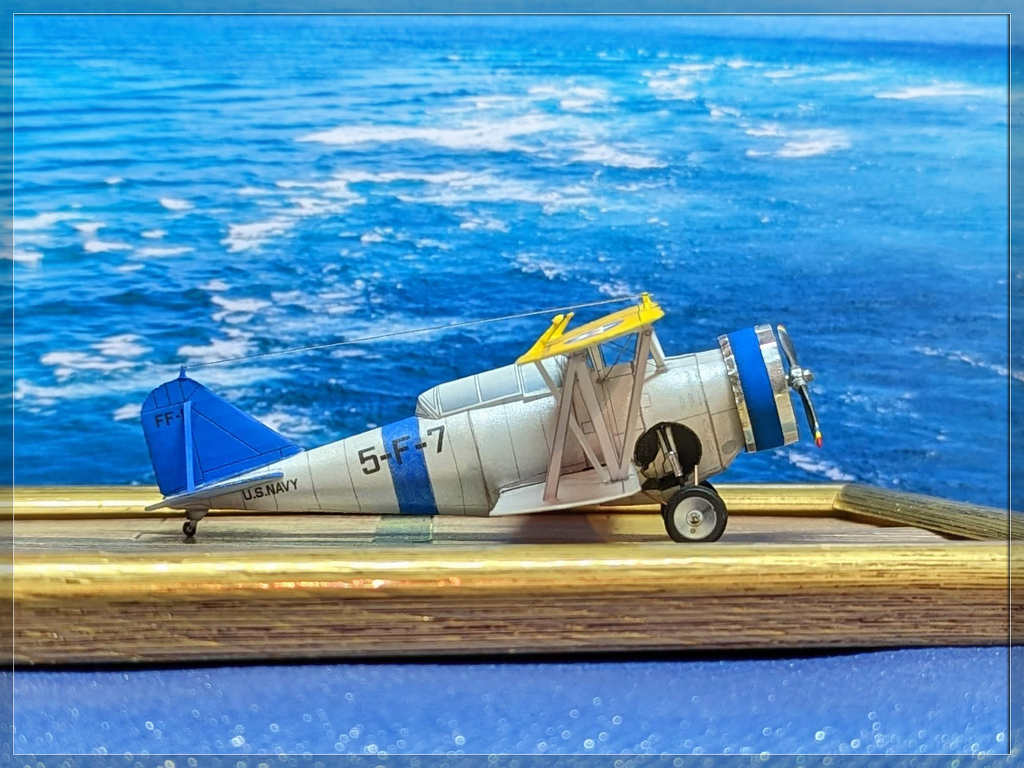 Grumman FF-1 "fifi", SnP 1/72 AMWts8DXzgPSMjjQG2XKjdaX0_QgRUYx1jhW7VQocBT8Nmbzv2Elps2CuolCH8Gq_hUNPEq9nw7-77thmwOpdb3W2sjfCpy1LqZYhlPKzdkzOpYB9U_BuNbV3dwvyFOWJ3Ohlofh7MKtZtx6mOOCNzqmeG82=w1440-h1080-no?authuser=3