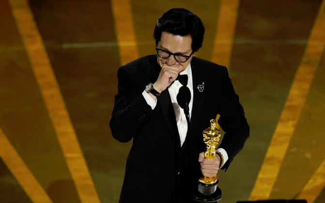 Ke Huy Quan giành tượng vàng Oscar ‘truyền cảm hứng’ cho người gốc Việt