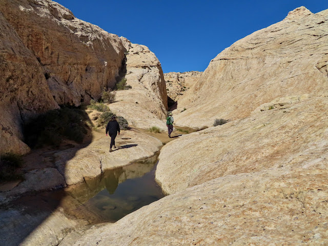 Entering the canyon above Cow Tanks