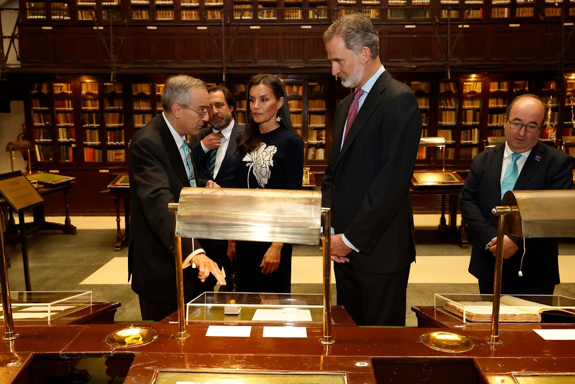 After the event, King Felipe and Queen Letizia toured the building