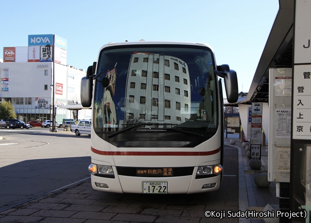 上田バス「湯畑号」　1722　上田駅にて_01