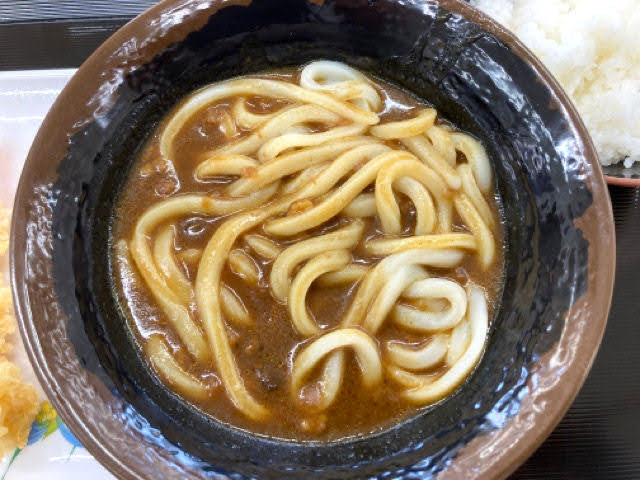 讃岐うどんむらさきカレーうどん