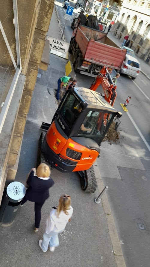 Slike iz Zagreba (ili tako nekako) - Page 12 AP1GczMBHcU7EVaKXVN8tyFD24ru6LK2sI2jHc1UmTmqSErWzL4xiXNAKHdksrvx68SdMFgR1akrMHZDWLVkBWEWKoyau9Y5qQ1JfP0LO0L70SSq3PZuBBq4ZYBk39qE4vJ6GUpIkrB0QXliEVVpGcLV-U8Irw=w501-h890-s-no-gm?authuser=0