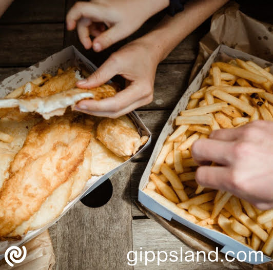 Enjoy classic fish and chips in Paynesville, made with fresh, locally caught seafood. Grab a family-sized serve and head to Sunset Cove