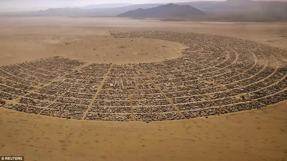 O mundo louco do Burning Man: O festival onde tudo acontece