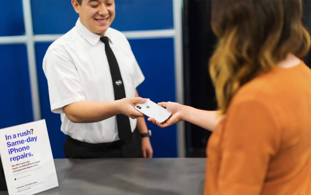 Affordable Same-Day iPhone Screen Repair Service at Best Buy Near Me