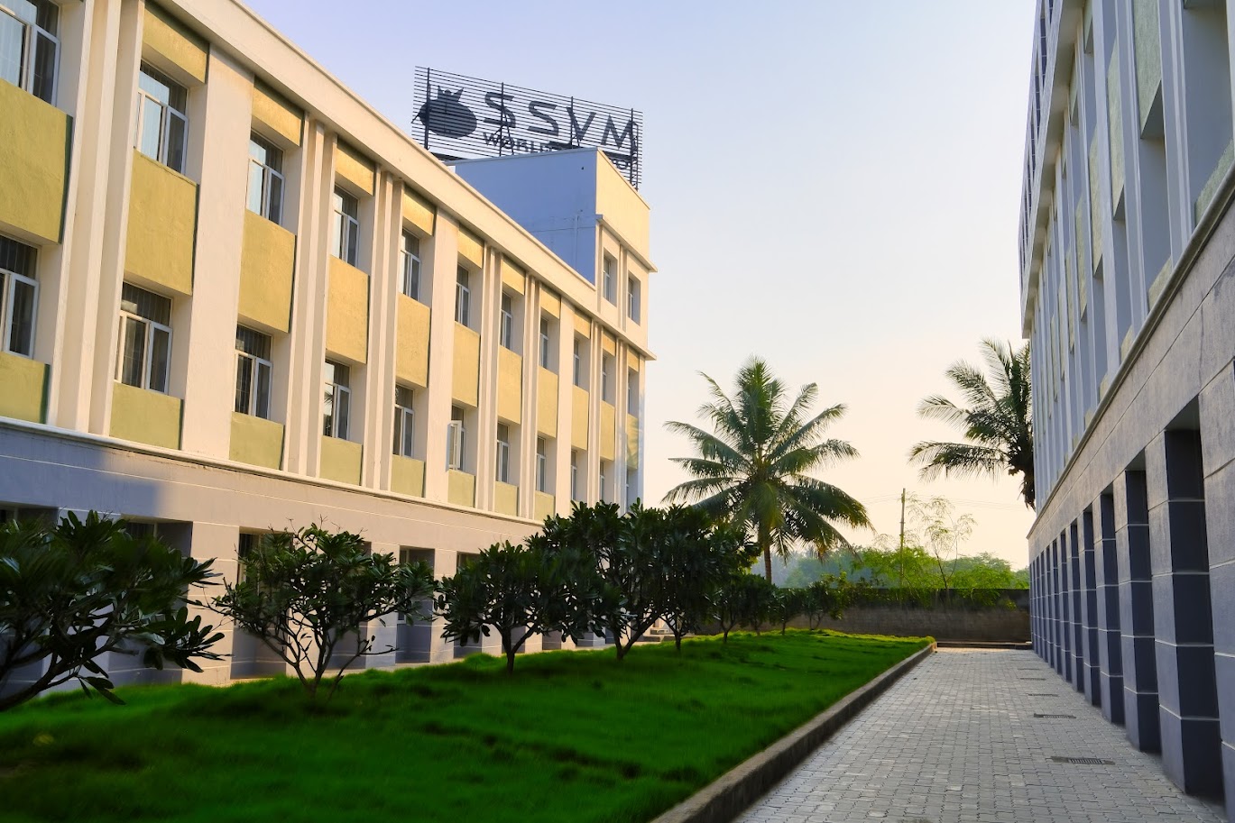 Shree Sarasswathi Vidhyaah Mandheer World School 