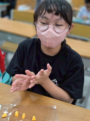 11850