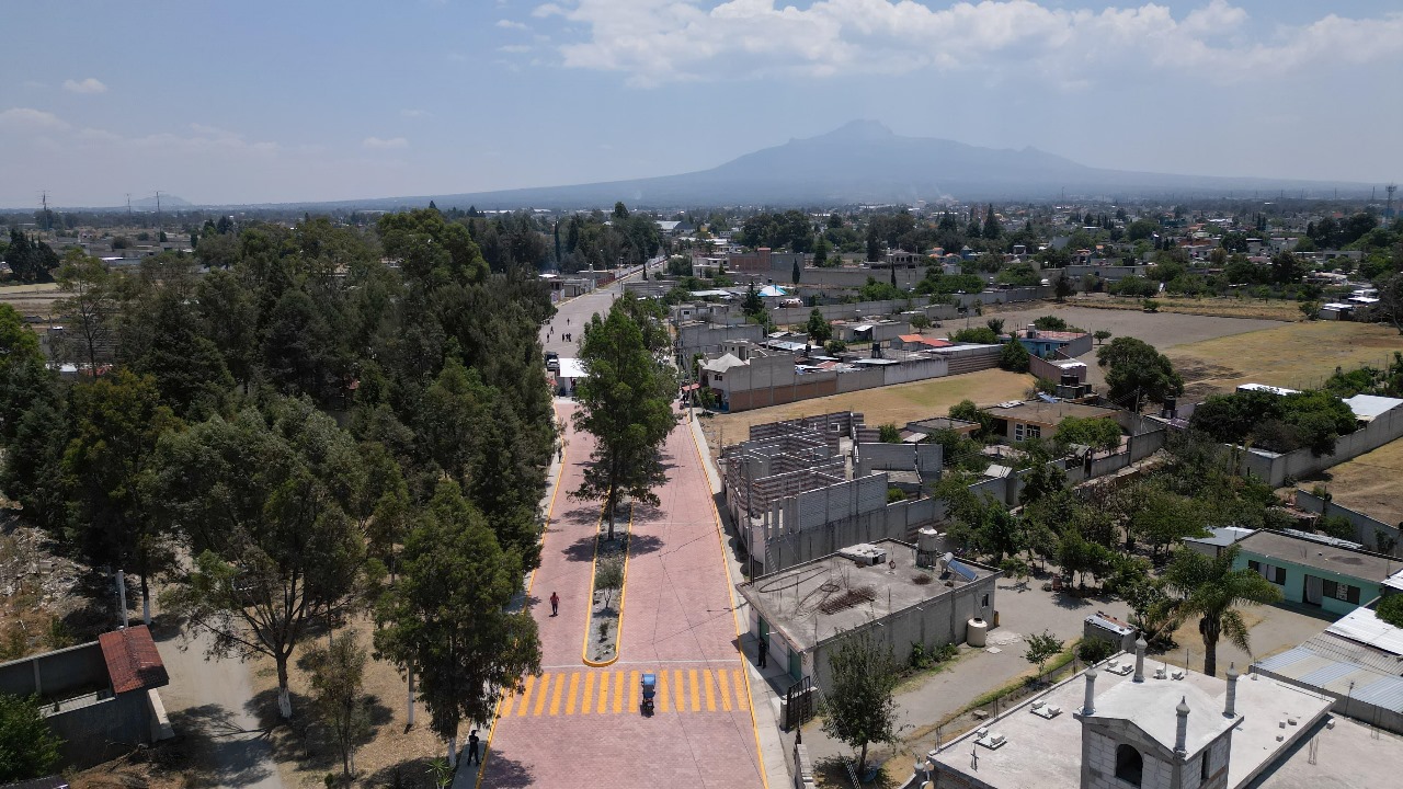 Pavimentación en Ayometla fue inaugurada por la gobernadora Lorena Cuéllar, beneficiando a más de 9 mil habitantes con inversión estatal.