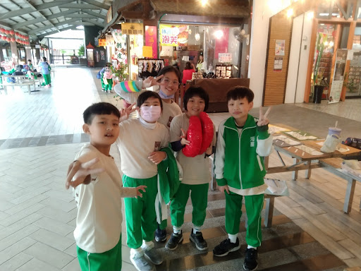 7066