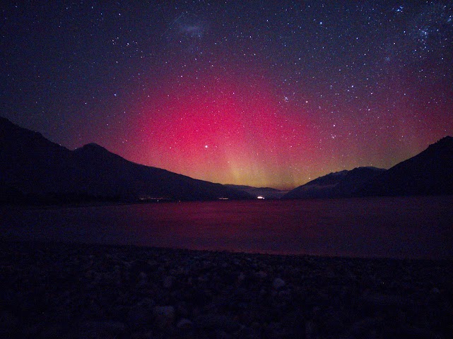 Southern Lights Aurora Australis from Jack Points Beach New Zealand