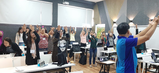 MCCID Conducts Basic Sign Language Training to DSWD Central Office Staff