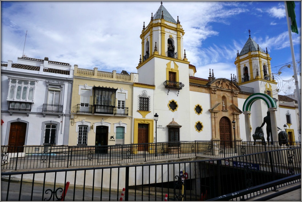 Предрождественская Малага и Pueblos Blancos (Нерха, Фрихильяна, Михас, Ронда).