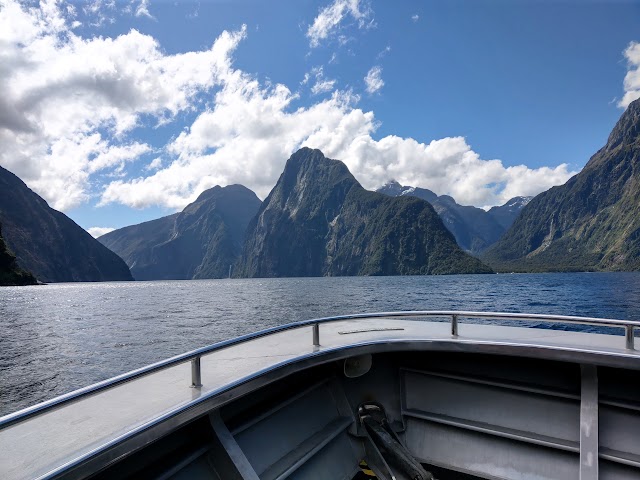 Milford Sound Cruise Tour