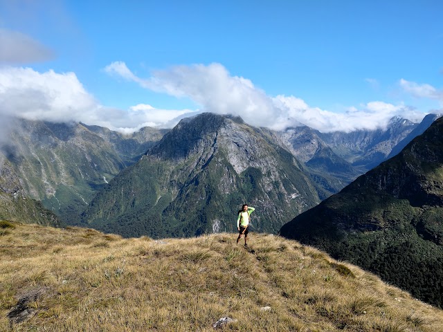 Milford Track MacKinnon Pass