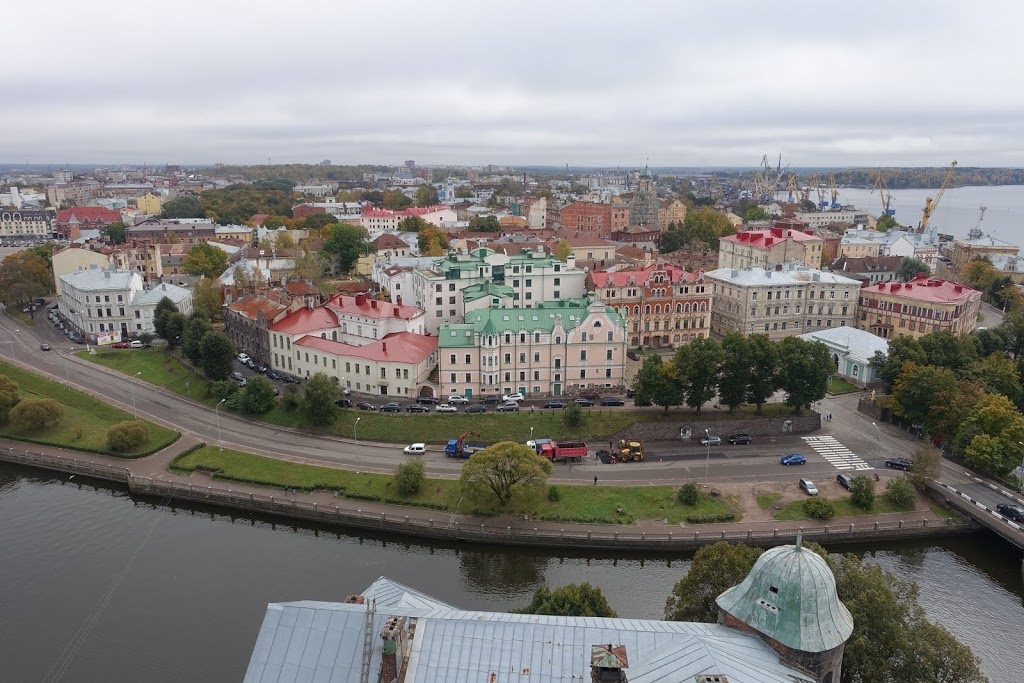 Золотая осень 2015 года в Петербурге, первая поездка с мамой. А также Новгород и Выборг.