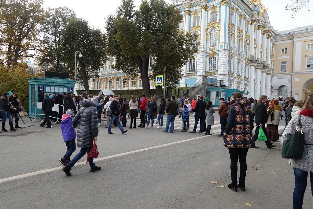 Золотая осень 2015 года в Петербурге, первая поездка с мамой. А также Новгород и Выборг.