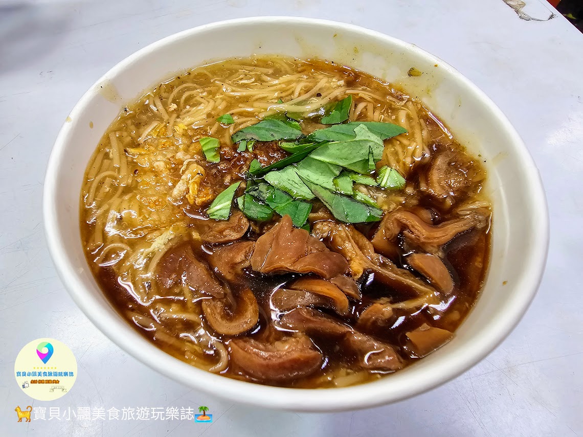 [食]台中 一中街 臭豆腐達人 迷你一口臭豆腐 泡菜鮮脆豆腐