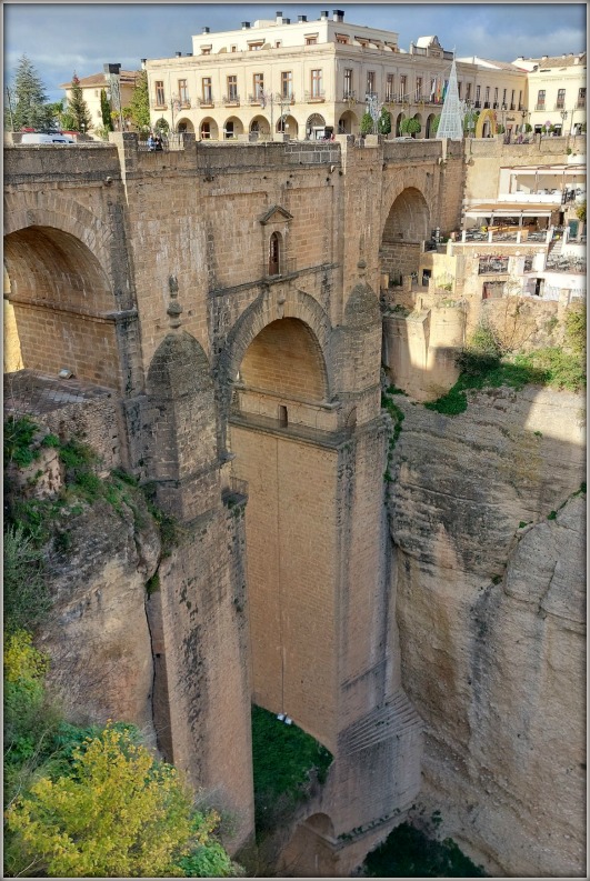 Предрождественская Малага и Pueblos Blancos (Нерха, Фрихильяна, Михас, Ронда).