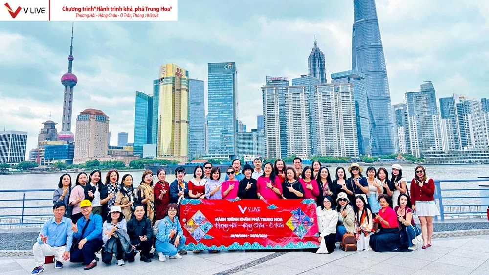 V Live Cùng Quý Khách Hàng Check-in Tại Bến Thương Hải