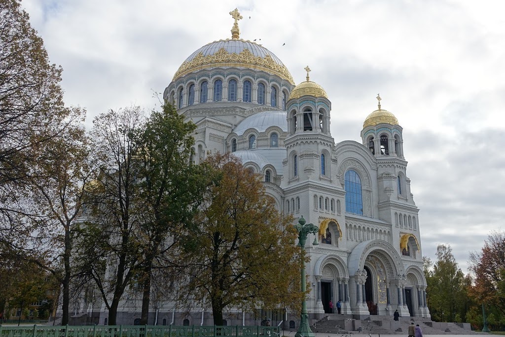 Золотая осень 2015 года в Петербурге, первая поездка с мамой. А также Новгород и Выборг.