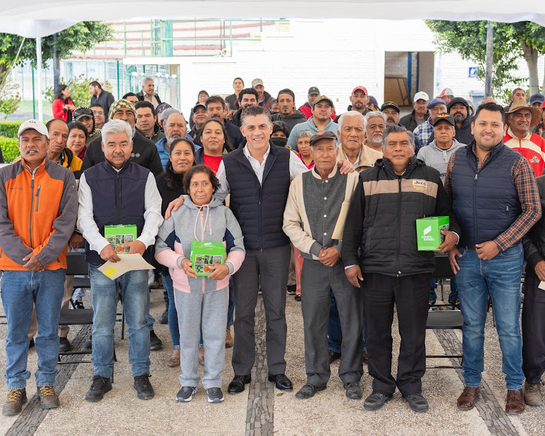 Ayuntamiento de Tlaxcala apoya a productores de maíz con insumos agrícolas