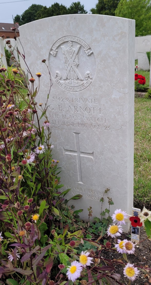 George Buchanan Arnott grave