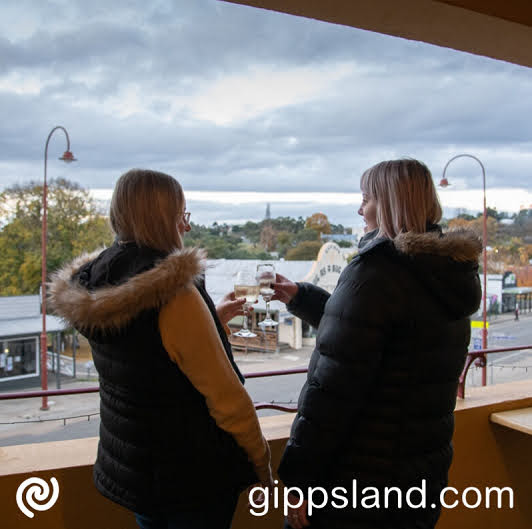 Explore historic Omeo: Victorian charm, diverse dining, leisurely strolls, and iconic hotels serving hearty meals with a nod to gold rush history
