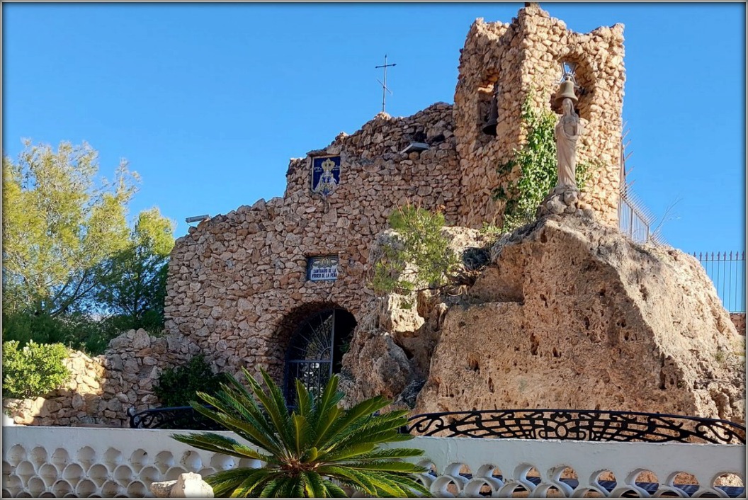 Предрождественская Малага и Pueblos Blancos (Нерха, Фрихильяна, Михас, Ронда).