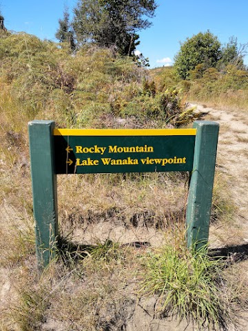 Lake Wanaka Viewpoint