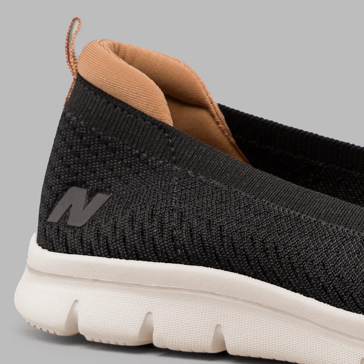 Zapatos Natural Light Black para Dama