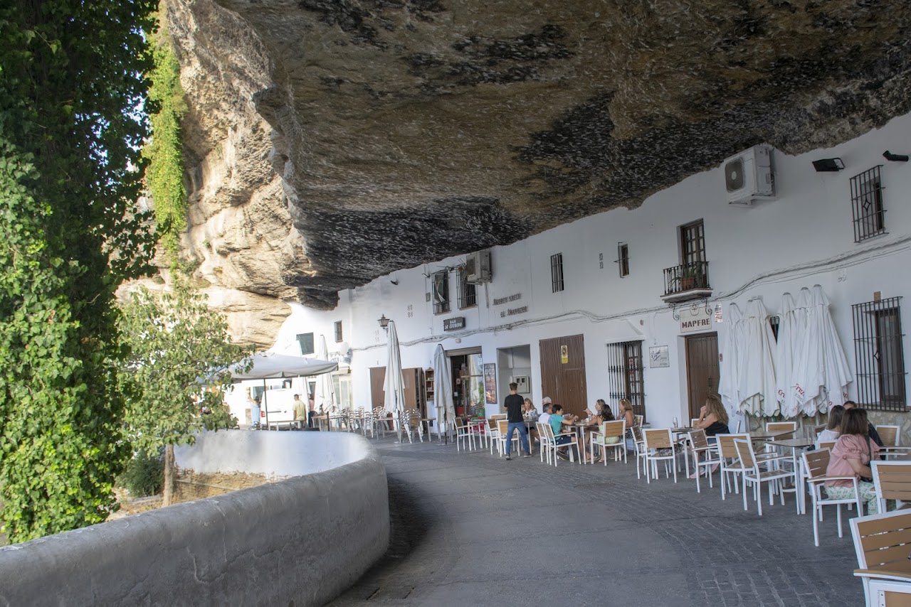 Setenil de Las Bodegas itinerario andalusia in camper 