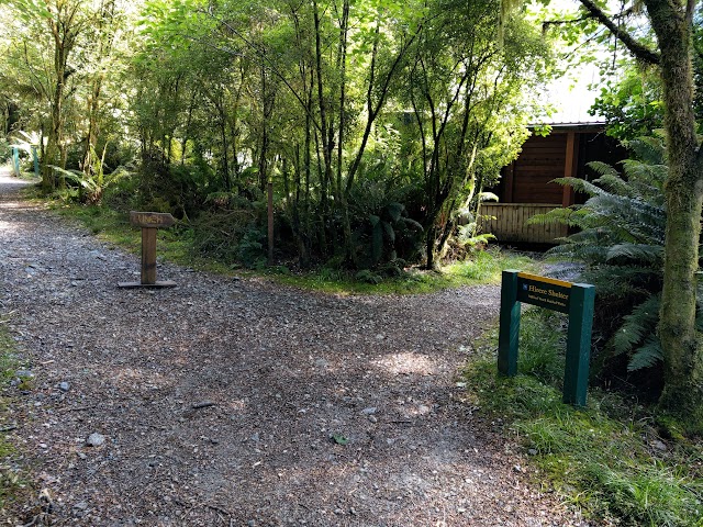 Milford Track Hirere Shelter