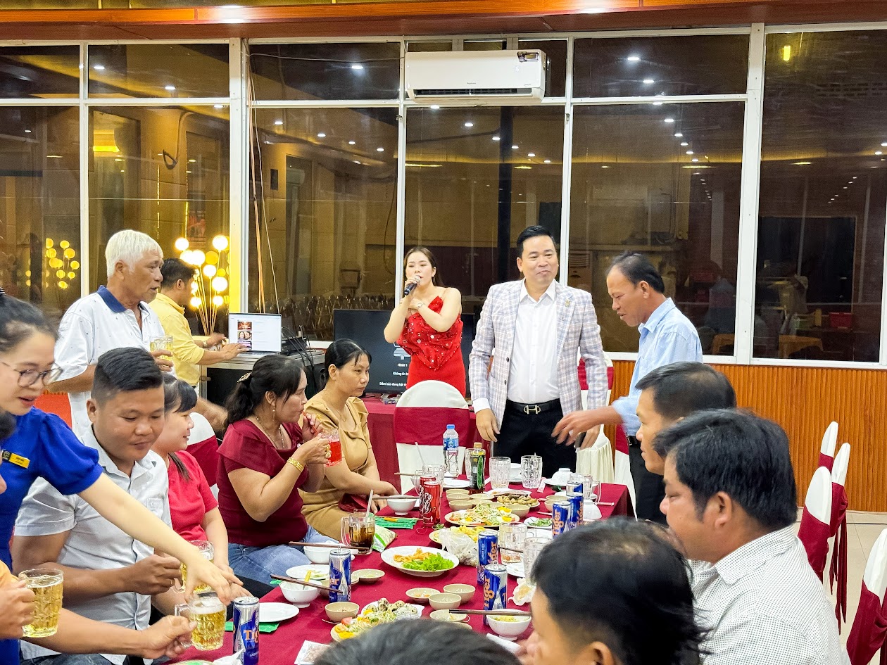 BUỔI GẶP GỠ THÂN MẬT CÙNG QUÝ ĐẠI LÝ TẠI TÂY NINH