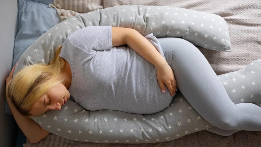 Một chiếc gối ngủ phù hợp có thể giúp mẹ bầu ngủ ngon đến sáng