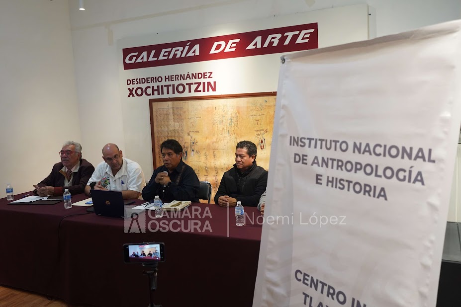 Historiador Nazario Sánchez Mastranzo reflexiona sobre la Revolución Mexicana en Tlaxcala durante conferencia organizada por el INAH y el DIF Municipal.