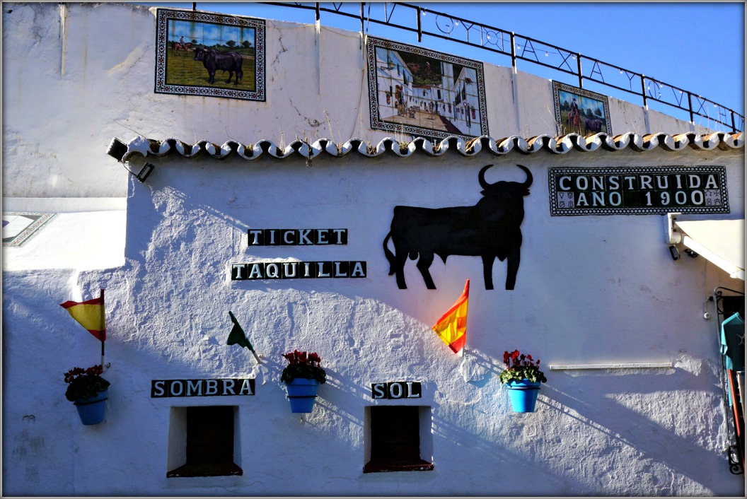 Предрождественская Малага и Pueblos Blancos (Нерха, Фрихильяна, Михас, Ронда).