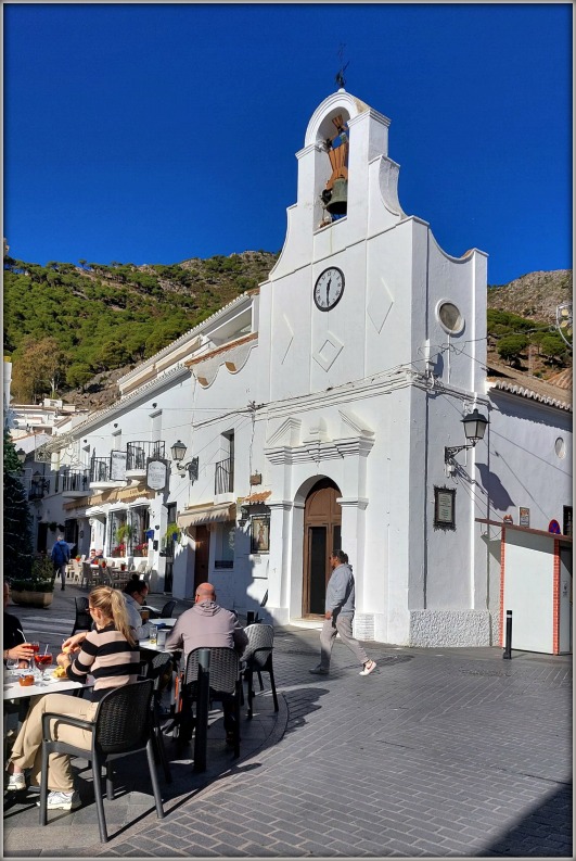 Предрождественская Малага и Pueblos Blancos (Нерха, Фрихильяна, Михас, Ронда).