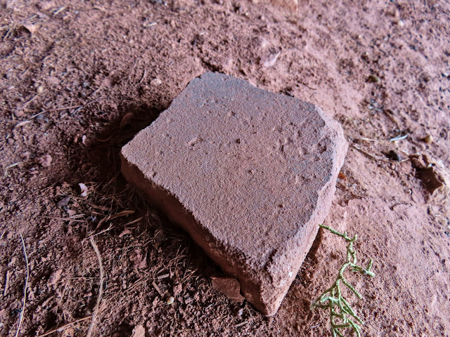 Broken metate